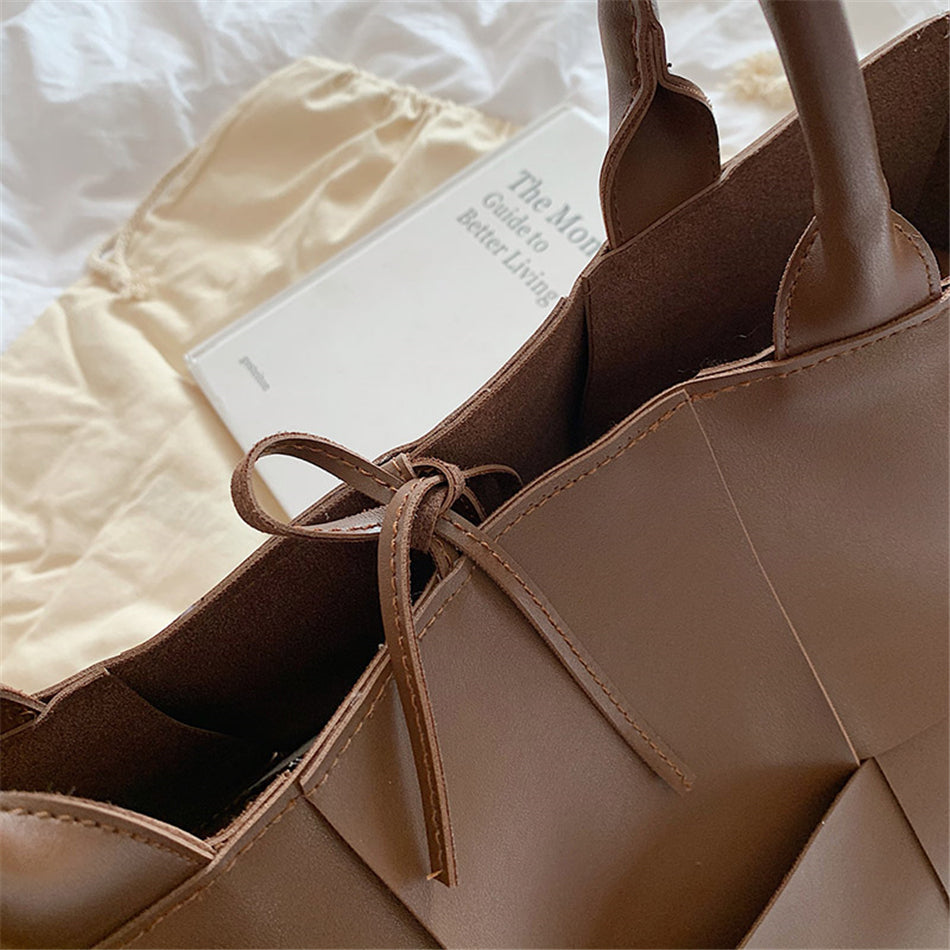 Medium Shoulder Bag Naomi