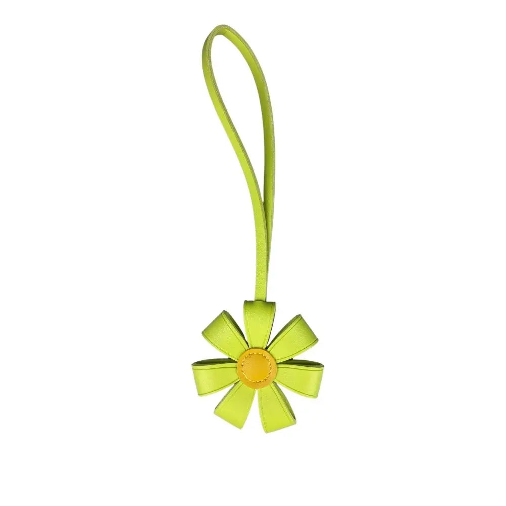 Daisy Charm Colour