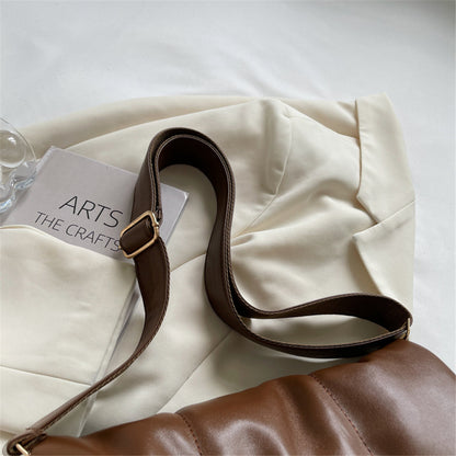 Maxi Quilted Bott Shoulder Bag