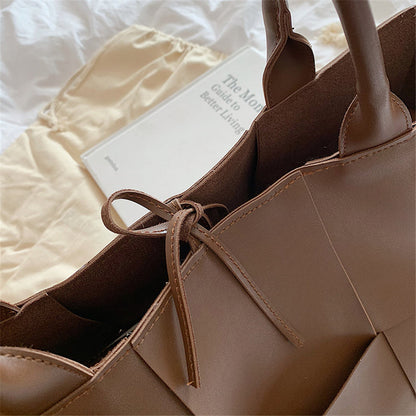 Medium Shoulder Bag Naomi