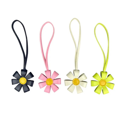 Daisy Charm Colour